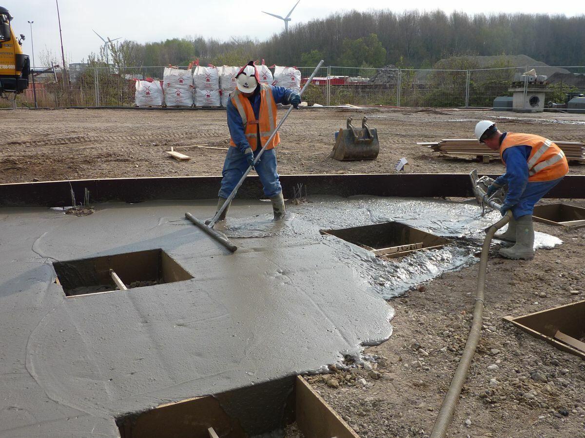 Werkvloer storten met schuimbeton
