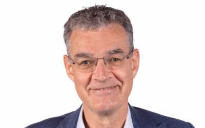 Betreft bestuurslid en penningmeester van de Betonvereniging Herman van der Horst.